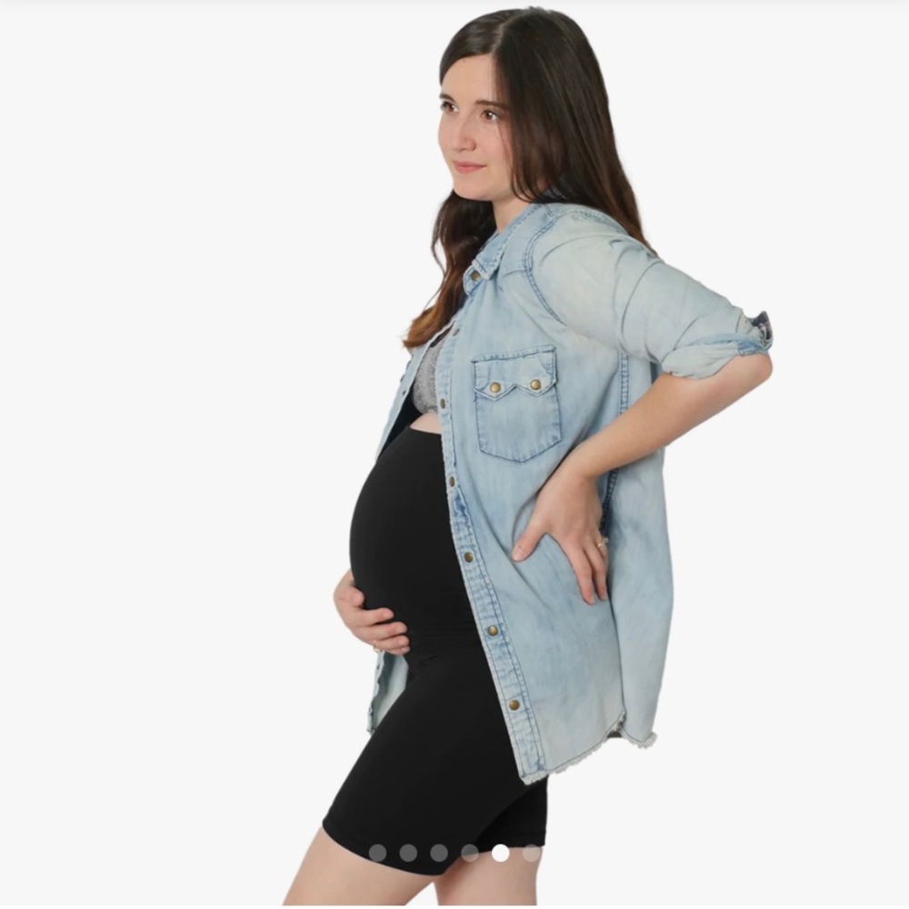 Kindred bravely maternity and postpartum biker shorts in size M.